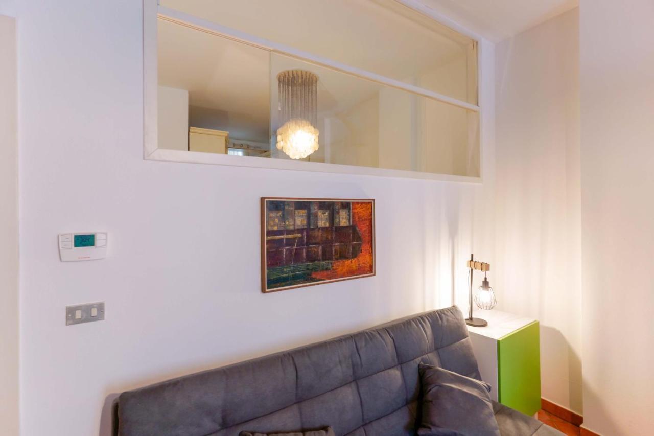 Zamboni 58 Apartment - Zona Movida Болонья Екстер'єр фото