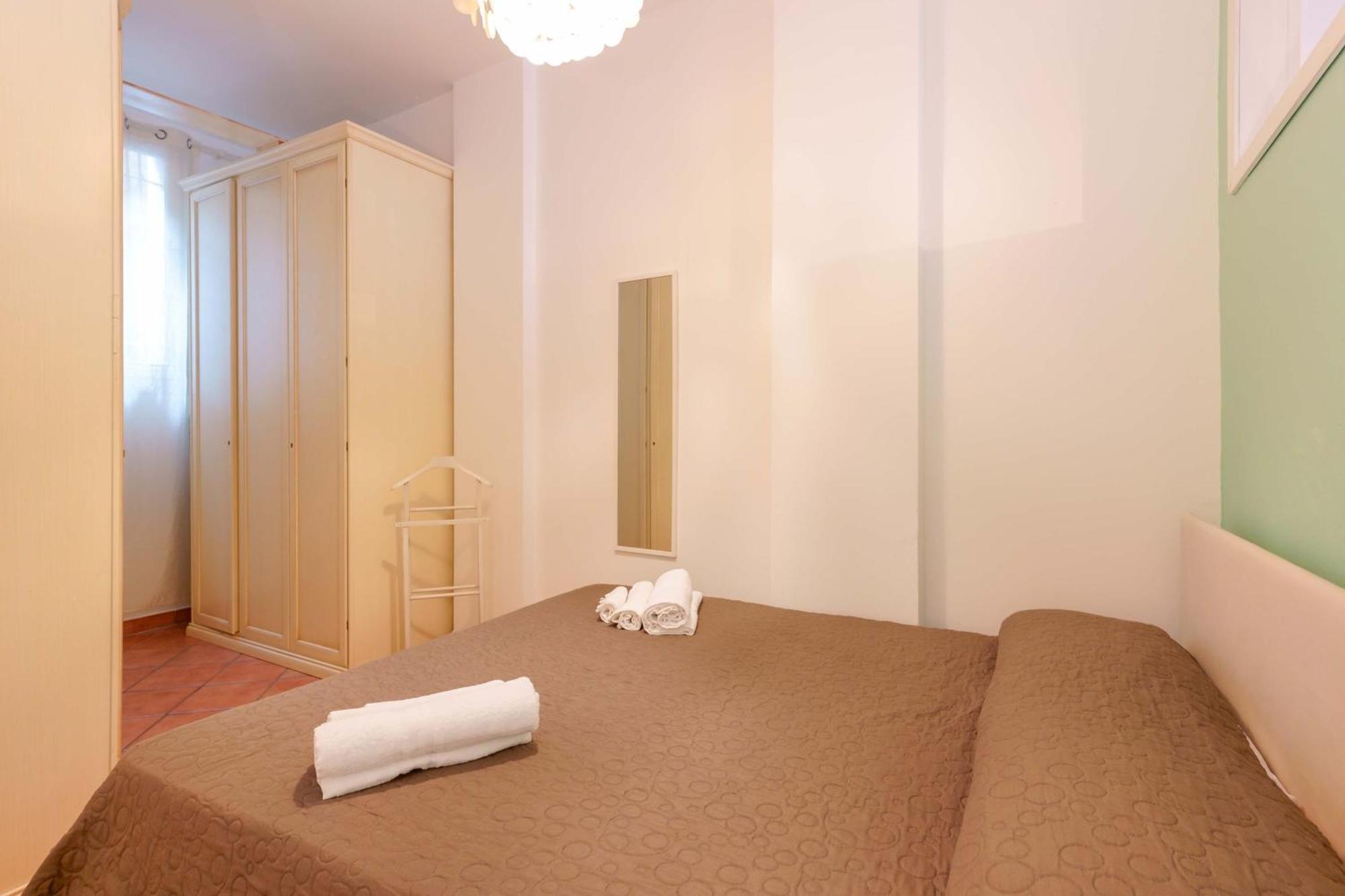 Zamboni 58 Apartment - Zona Movida Болонья Екстер'єр фото