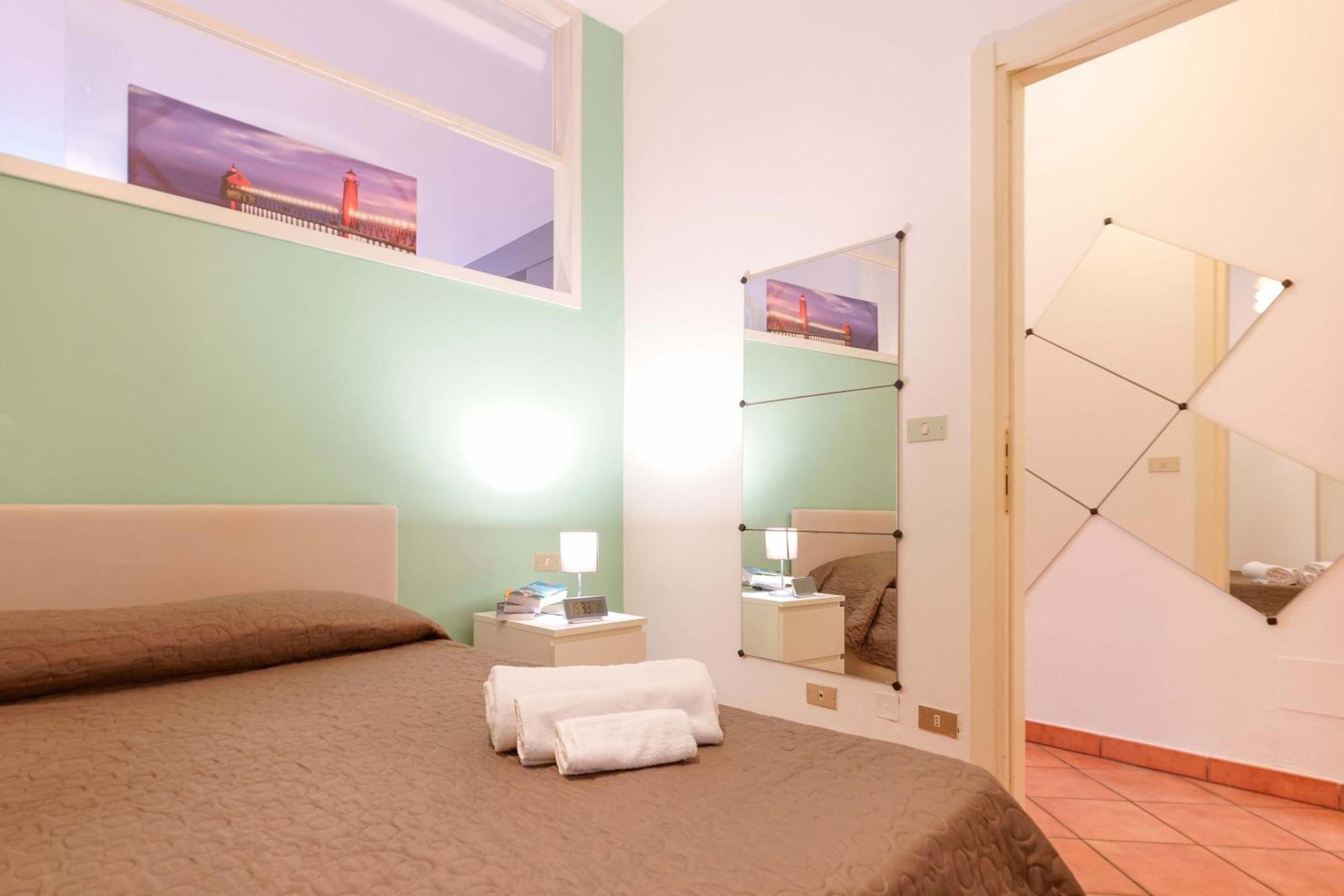Zamboni 58 Apartment - Zona Movida Болонья Екстер'єр фото